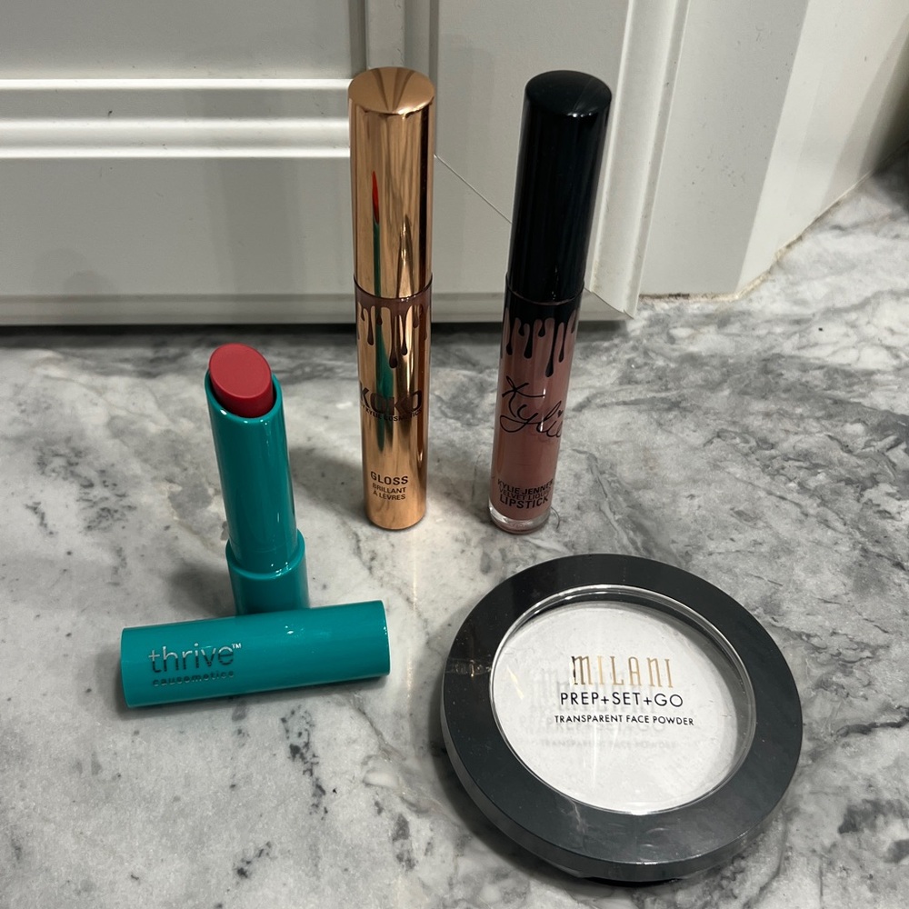 Make up bundle